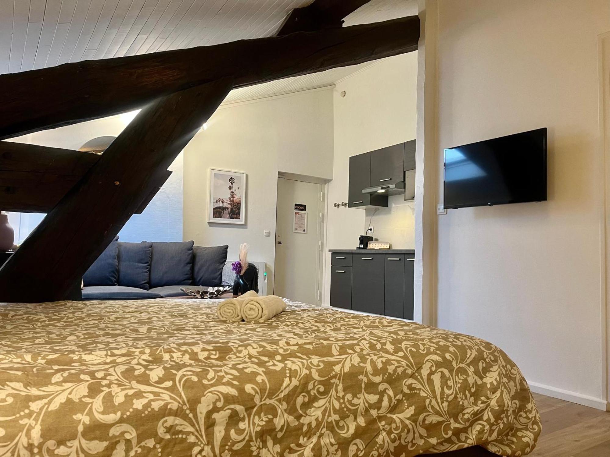 Suite Polka Lyon Bagian luar foto